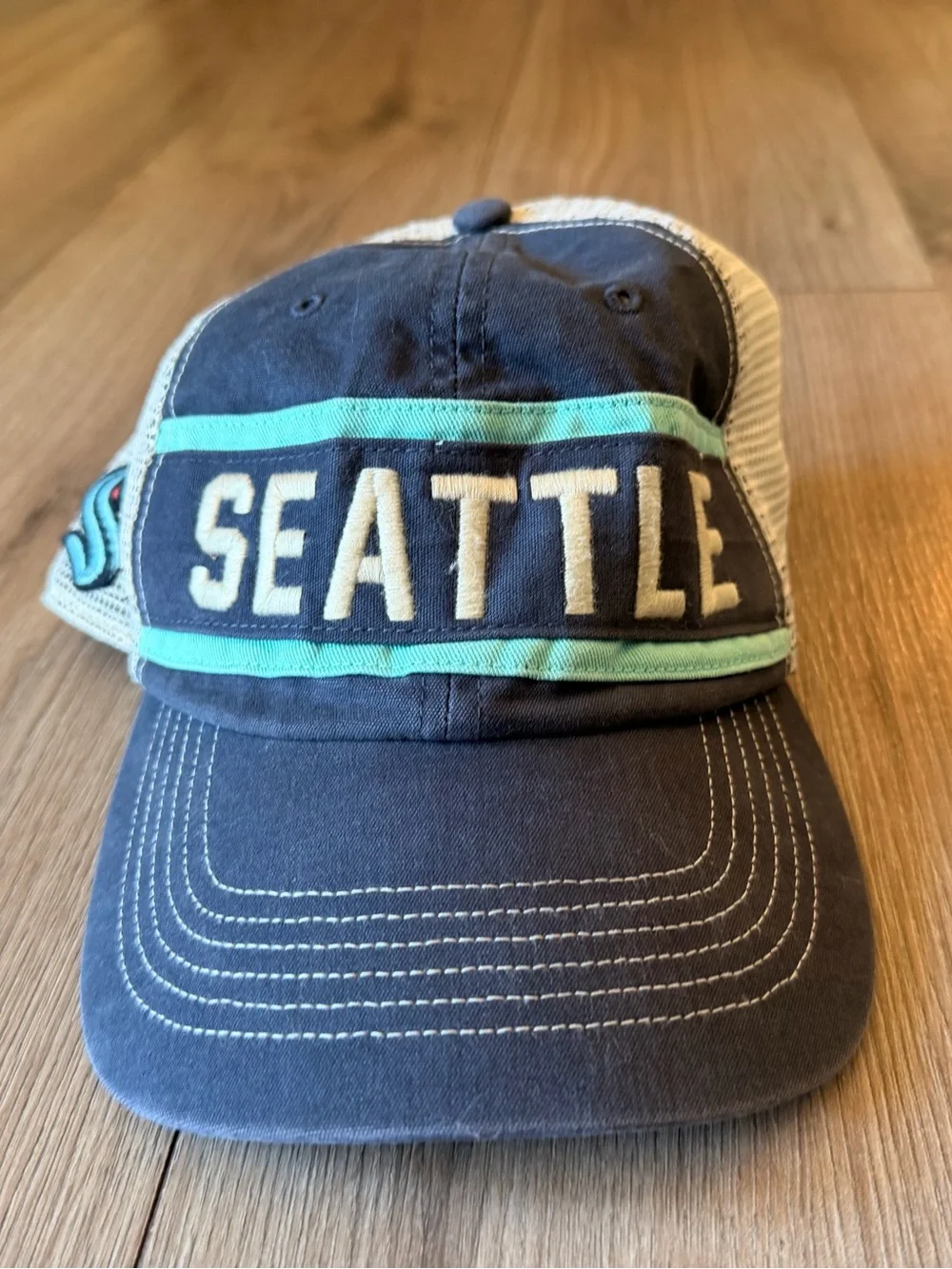 Women’s Seattle Kraken trucker hat with Mesh 47